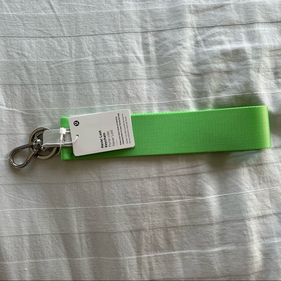 lululemon athletica Accessories Green Lululemon Never Lost Keychain